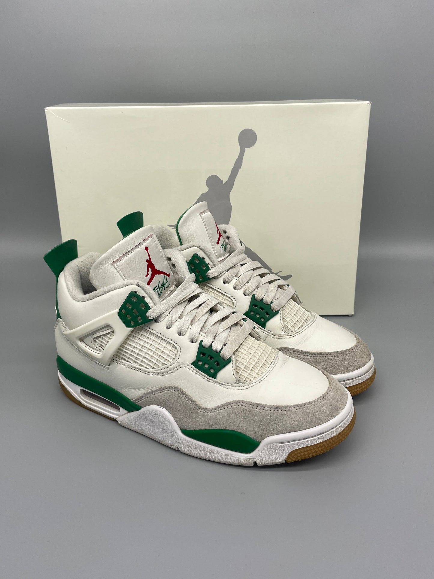 Jordan 4 SB Pine Green 41