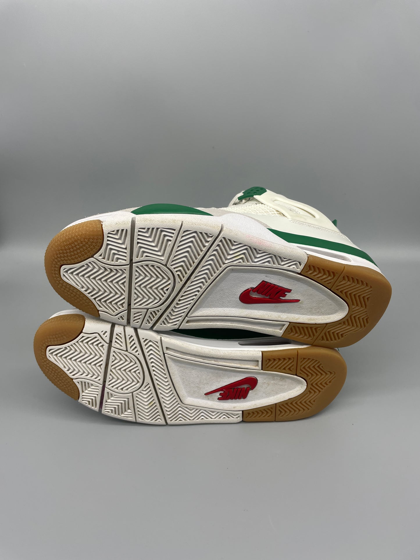 Jordan 4 SB Pine Green 41