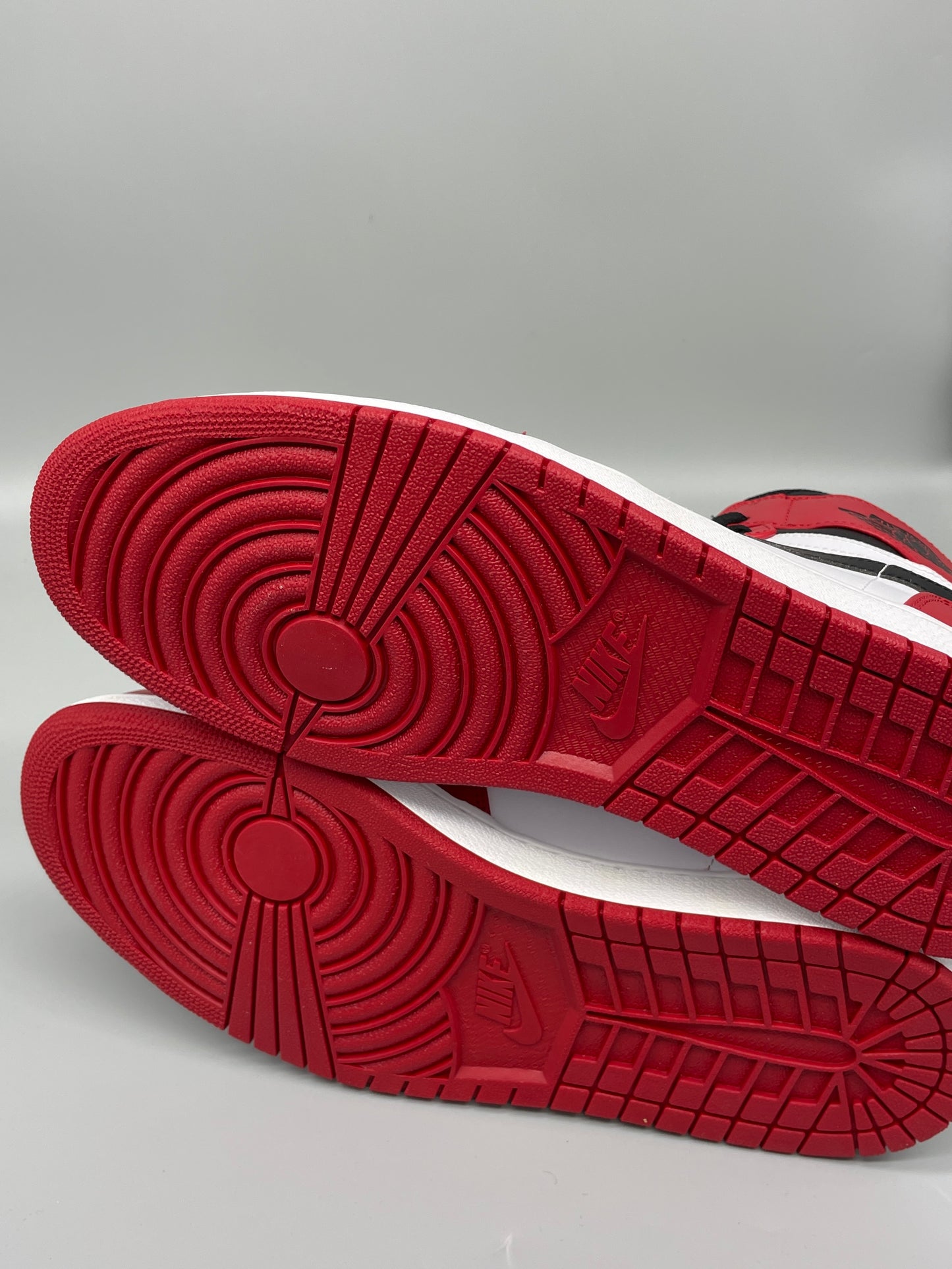 NEW Jordan 1 High Chicago 2013 47,5