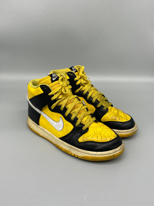 Dunk High Yellow 2011 44