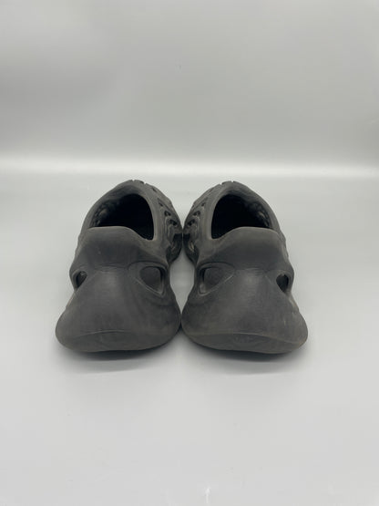Yeezy Foam Runner Onyx 46