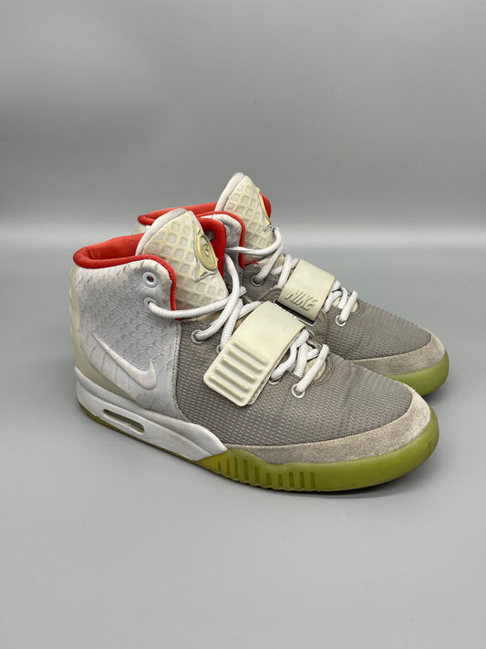 Nike Air Yeezy 2 Pure Platinum 41